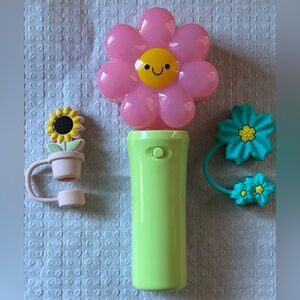 NEW!! Spring Has Spring Straw Topper And Light Up Flower Set (NWT)